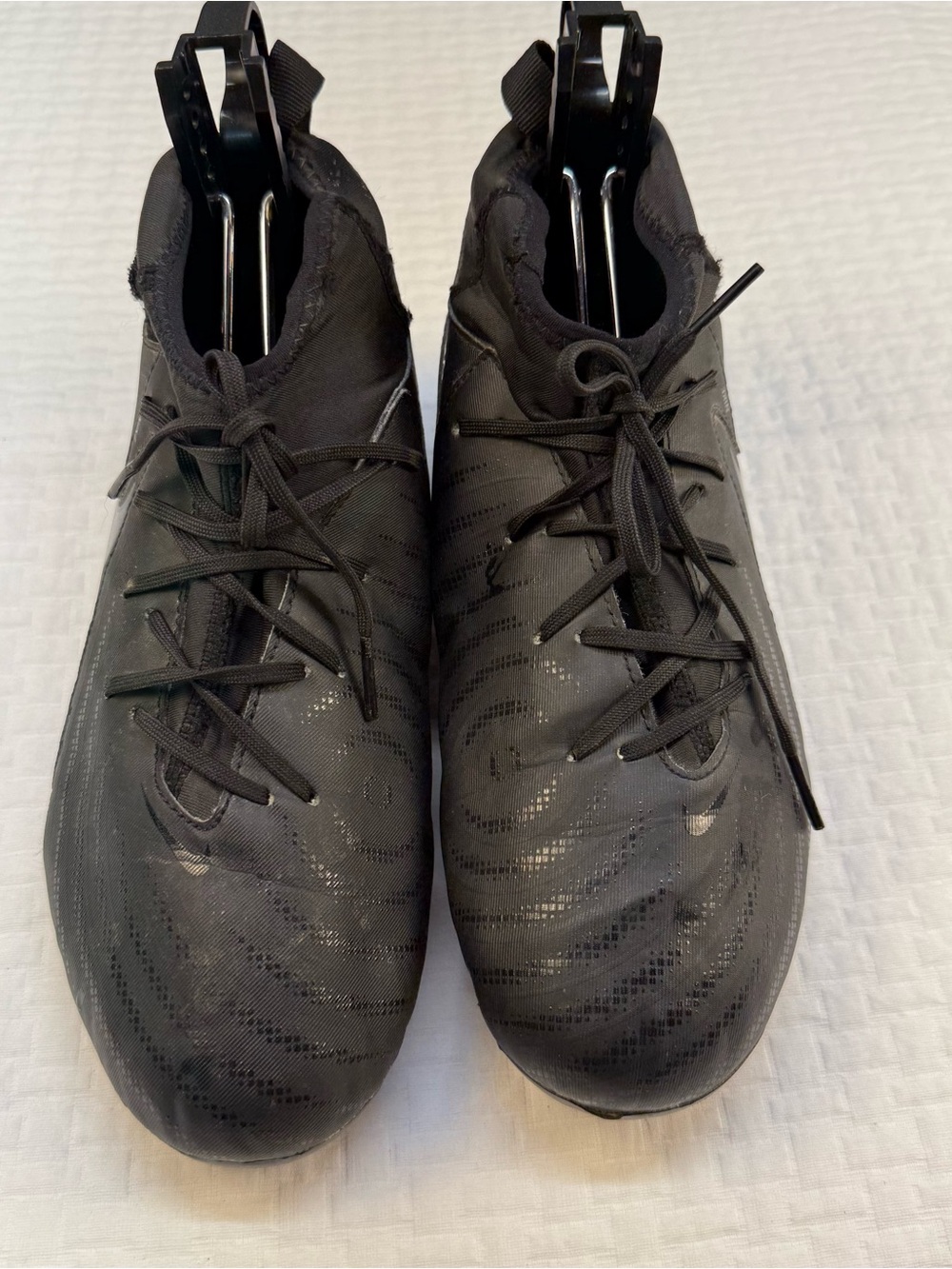 Nike Phantom Luna ll academy Youth Black Athletic Soccer/Training Shoes